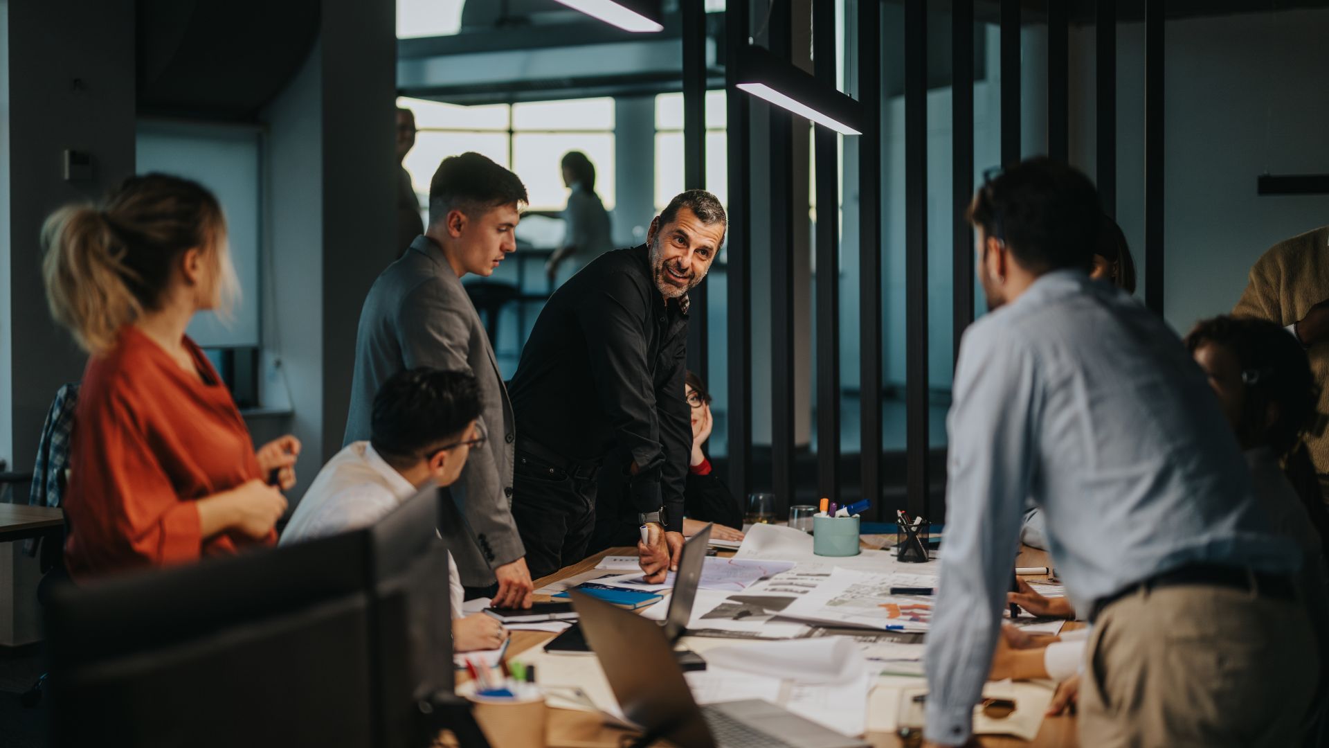 leadership team discussing kpis and goals